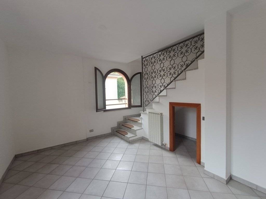 Appartamento a Castiglione del lago in Via Toscana - Foto 2