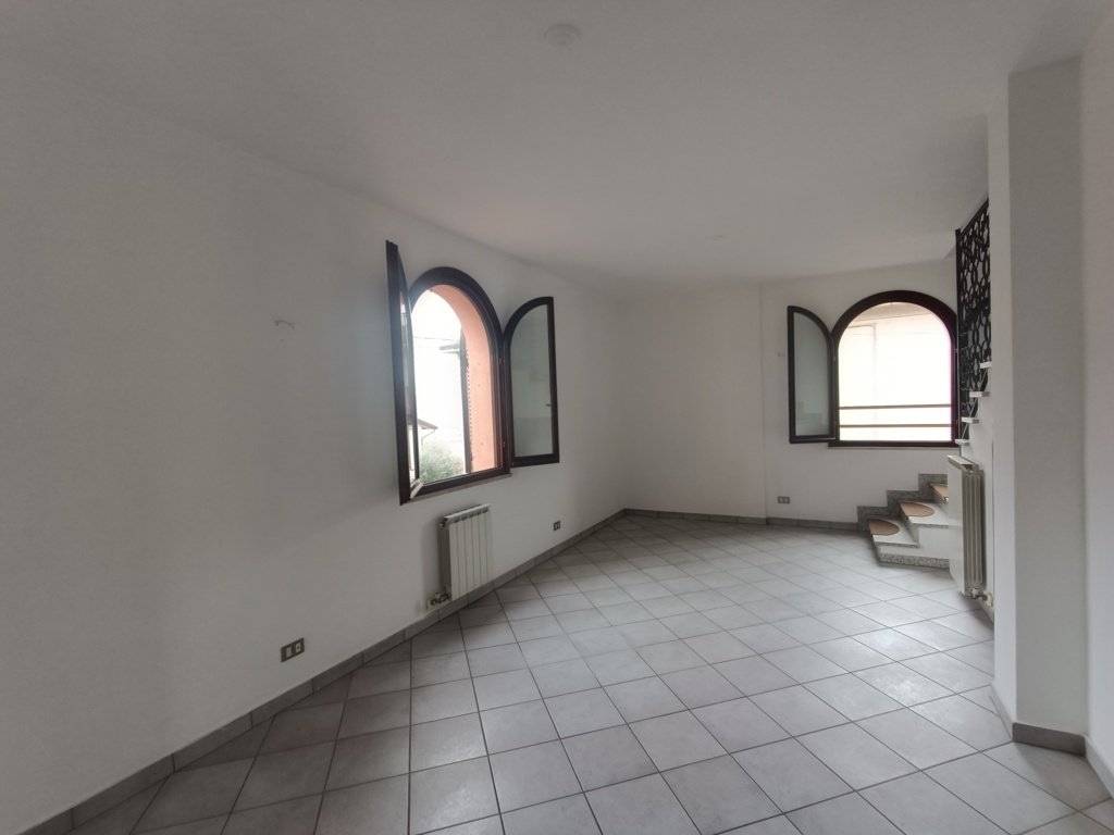 Appartamento a Castiglione del lago in Via Toscana - Foto 3