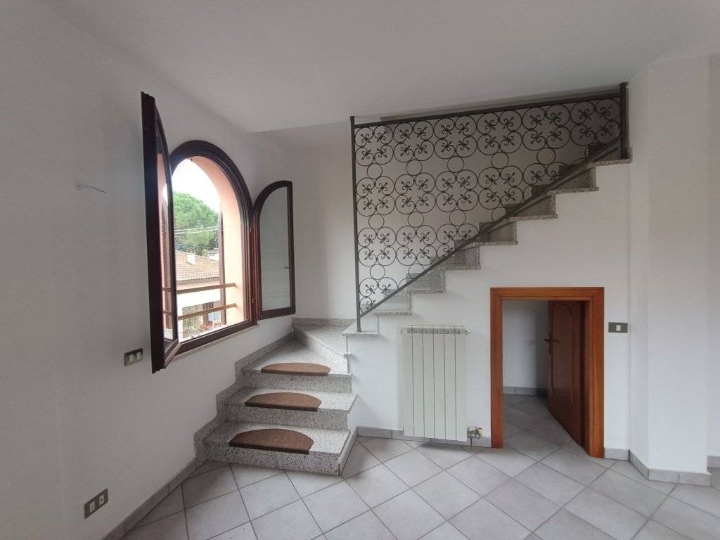 Appartamento a Castiglione del lago in Via Toscana - Foto 4