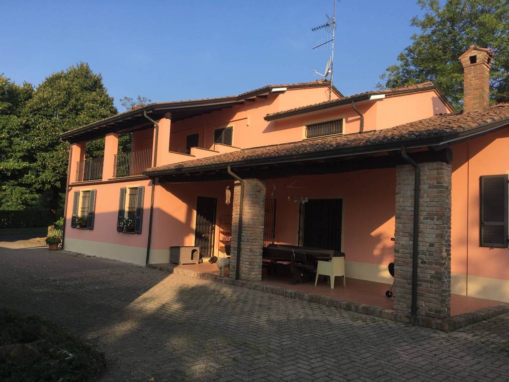 Villa a Piacenza in Strada Agazzana - Foto 3