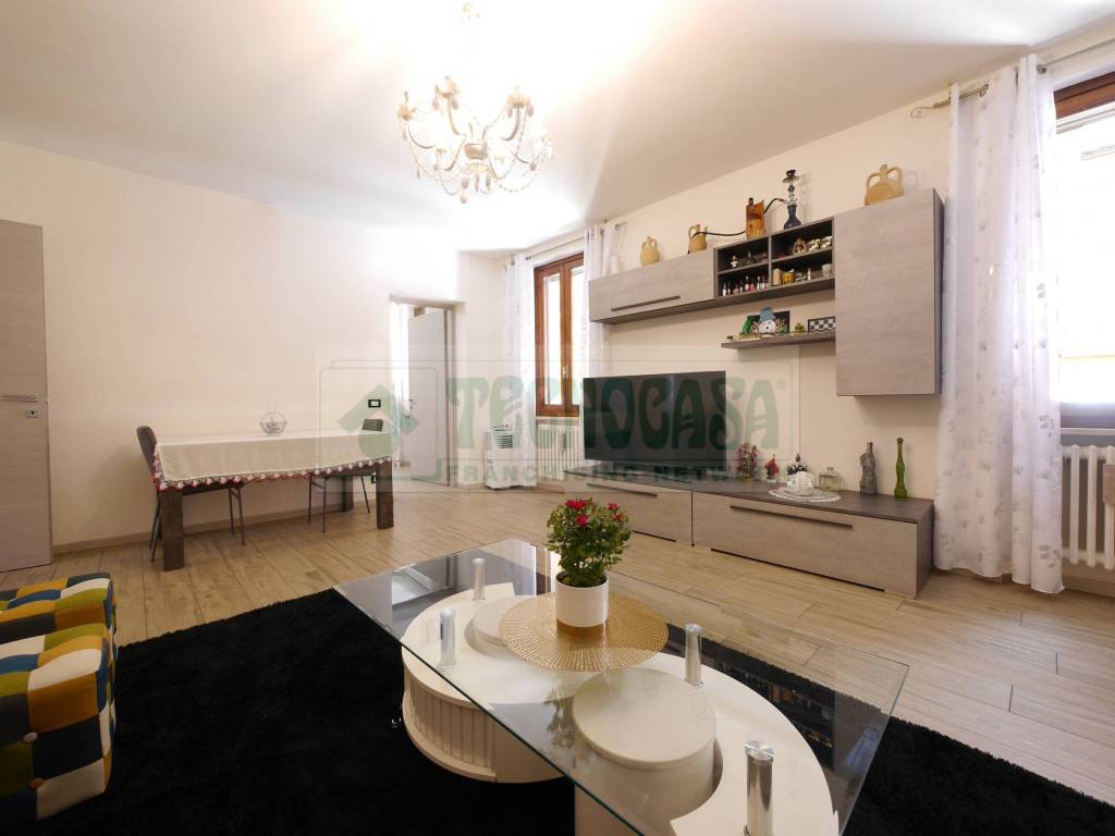 Appartamento a Comezzano-cizzago in Via Roma, 1 - Foto 4