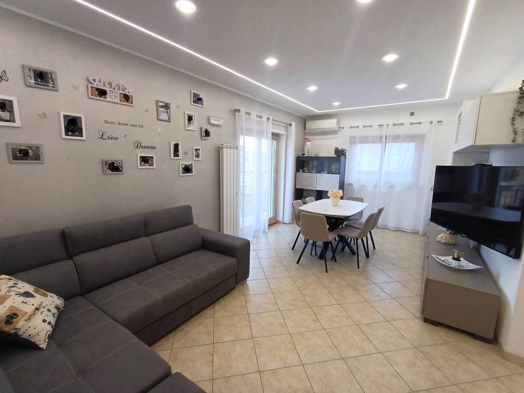 Appartamento a Stalettì in Via Armando Diaz, 53 - Foto 5