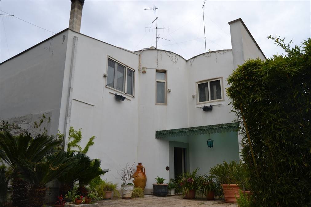 Villa a Modugno in VIA VENOSA 8 - Foto 3