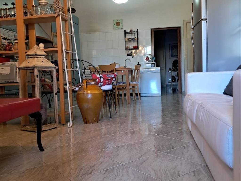 Appartamento a Modugno in Via Sottotenente Pado De Benedictis - Foto 3