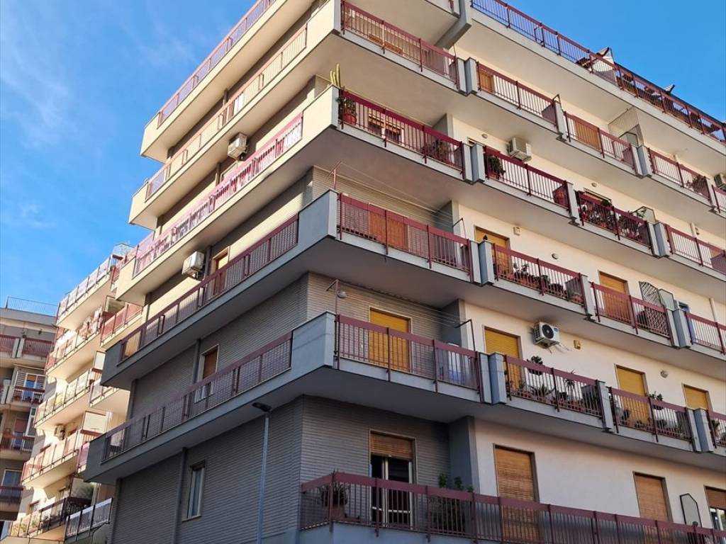 Appartamento a Bitonto in VIA ENRICO LABINI 40 - Foto 3