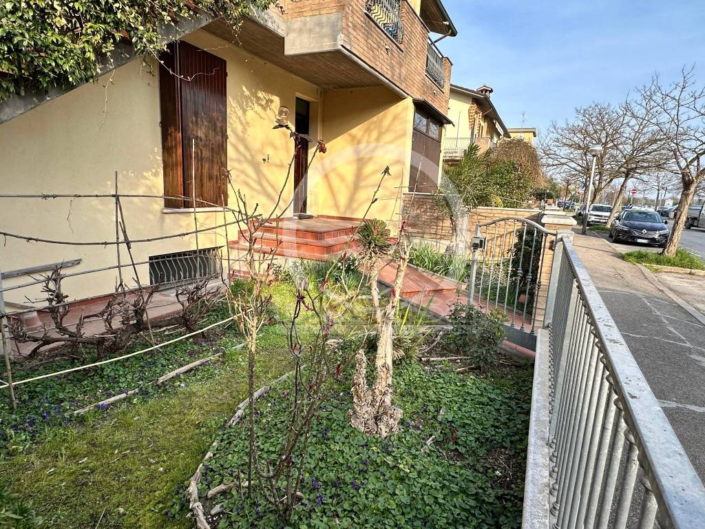 Appartamento a Ravenna in Via Camille Flammarion - Foto 3