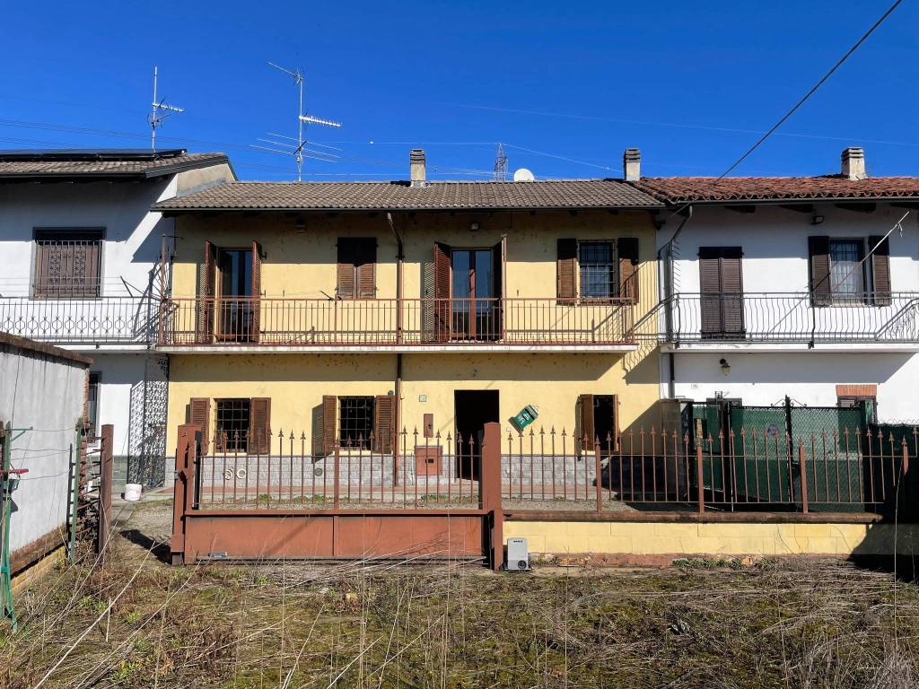 Casa indipendente a Greggio in Via Carlo Palmaro, 14 - Foto 2