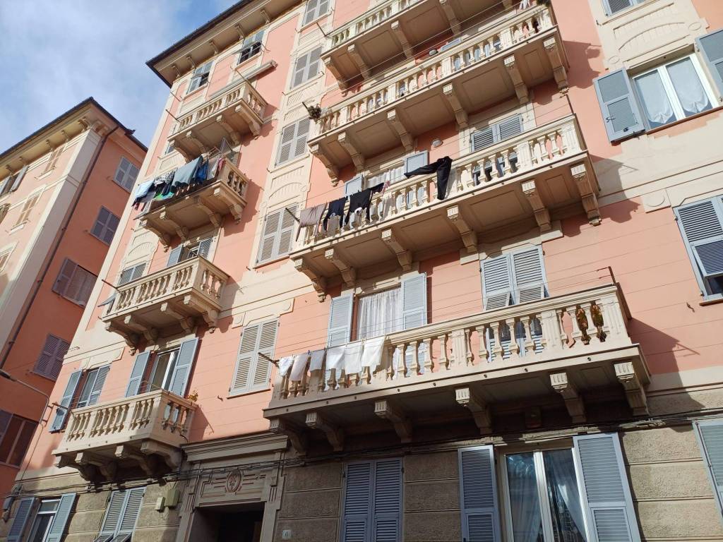 Appartamento a Genova in Via Andrea Costa, 6 - Foto 2