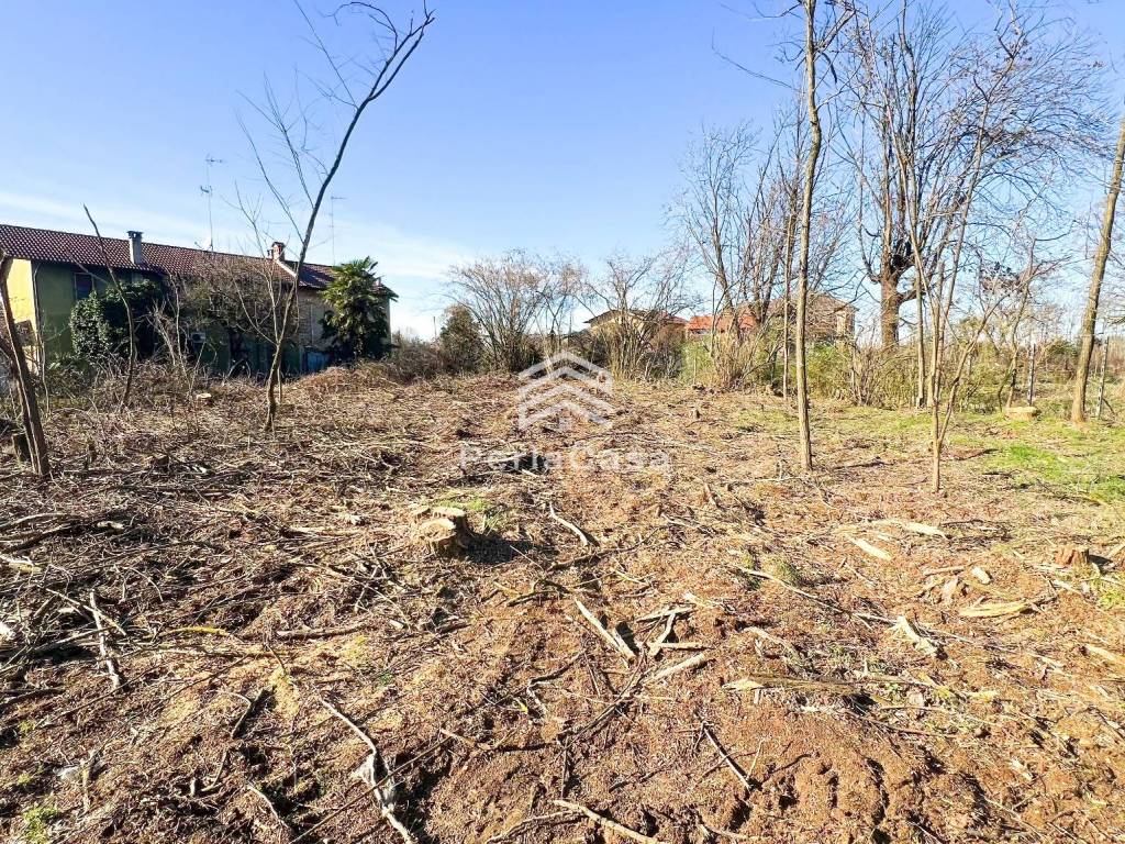 Terreno a Vigevano in Strada San Marco - Foto 2