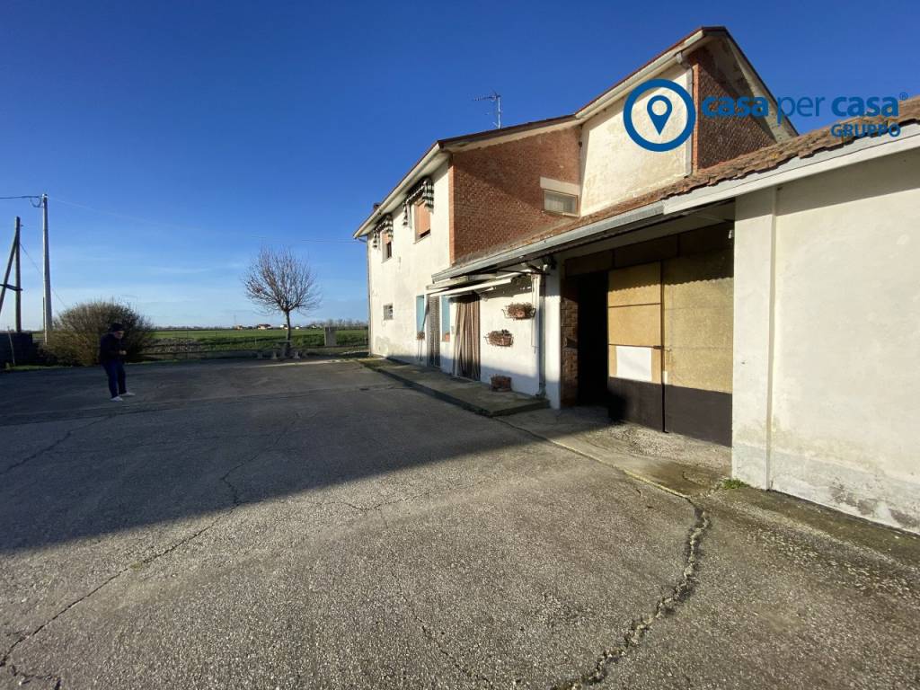 Casa indipendente a Porto tolle in Porto Tolle Via Belfiore - Foto 5