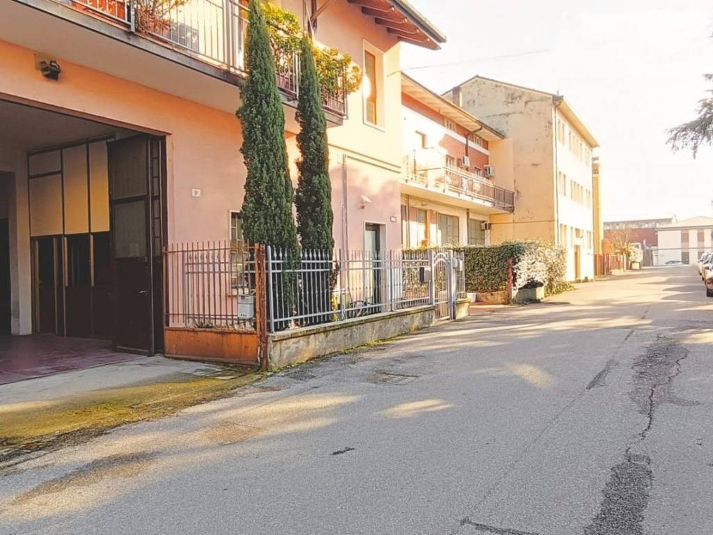 Immobile a Verona in Via VIA LOVANIO, 9 - Foto 3