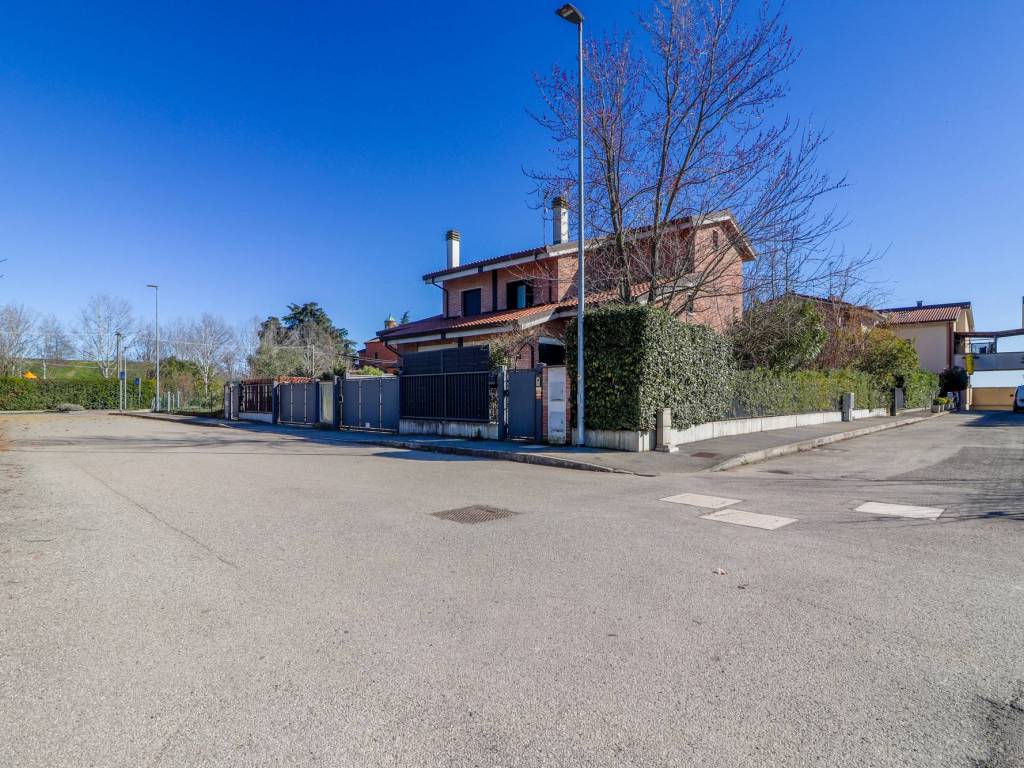 Villa a San lazzaro di savena in Via Colunga - Foto 2