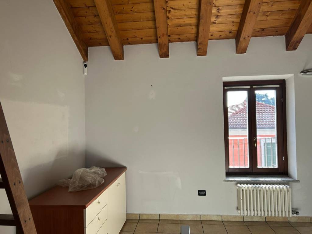 Appartamento a Castano primo in Corso San Rocco - Foto 5