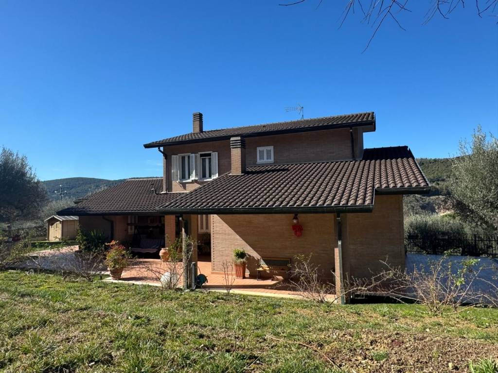Villa a Perugia in Strada San Marco-Cenerente - Foto 3