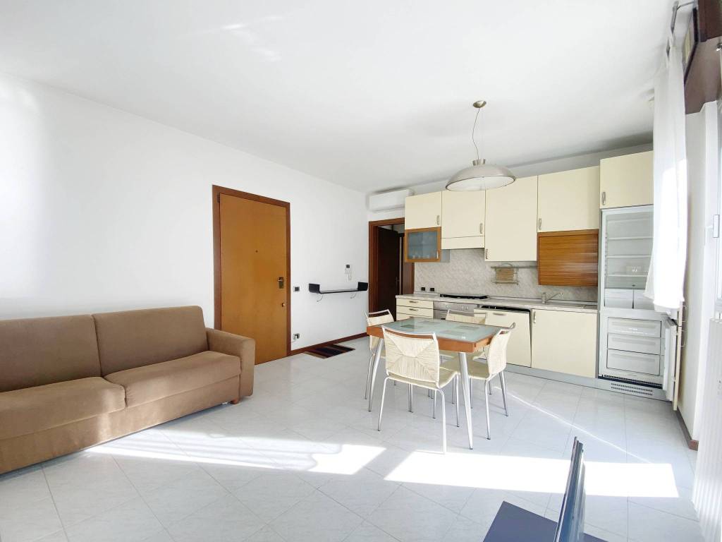 Appartamento a Saronno in Via San Solutore - Foto 3