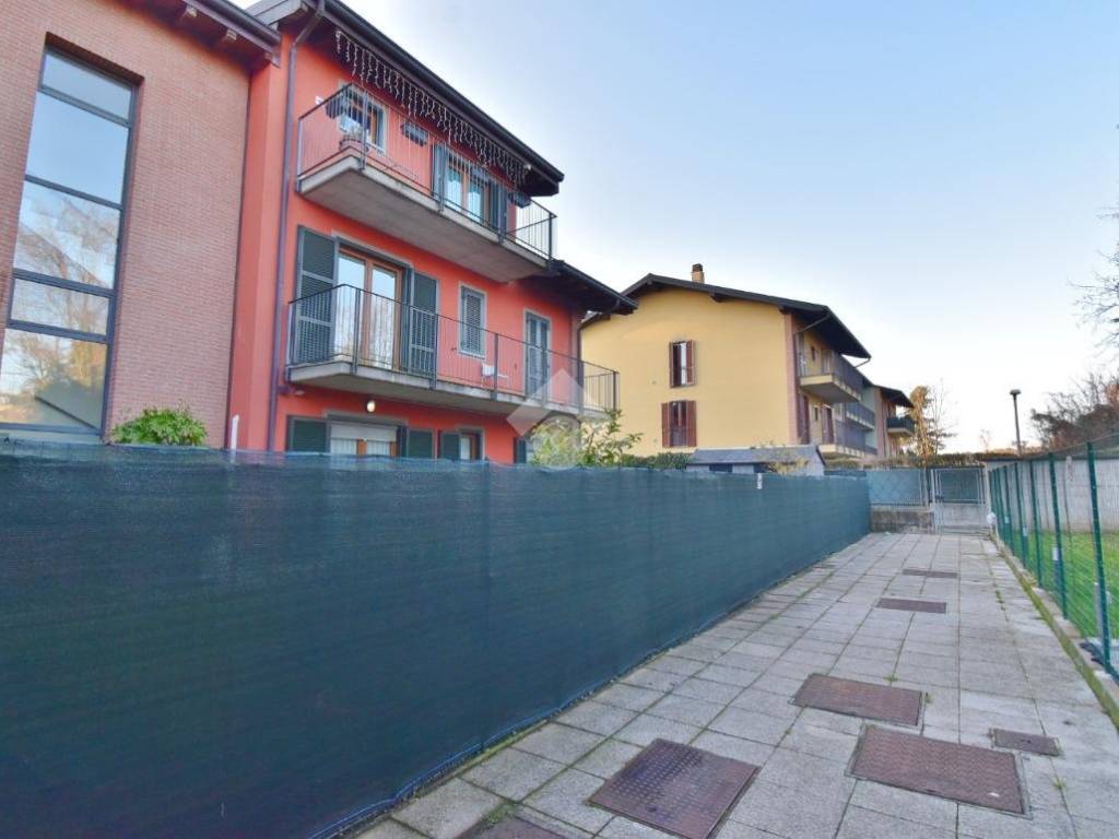 Appartamento a Appiano gentile in Via Giuseppe Mazzini, 6 - Foto 2