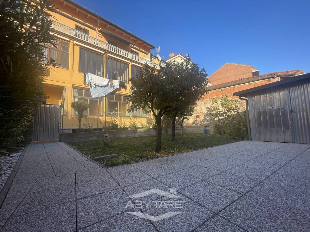 Villa a Moncalieri in Via Cristoforo Colombo, 6 - Foto 2