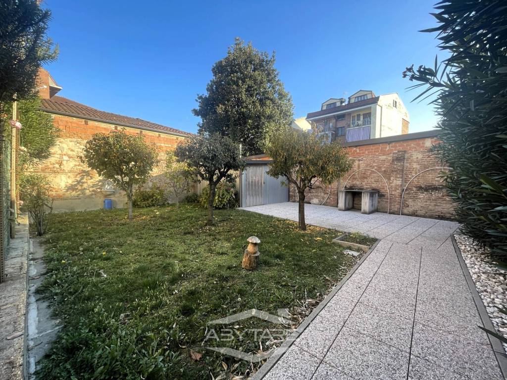 Villa a Moncalieri in Via Cristoforo Colombo, 6 - Foto 4