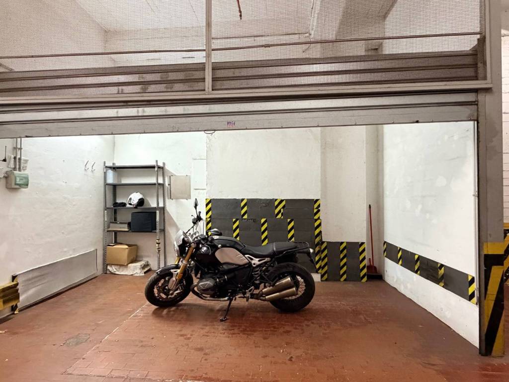 Box / garage a Genova in Via Bartolomeo Carrea - Foto 4