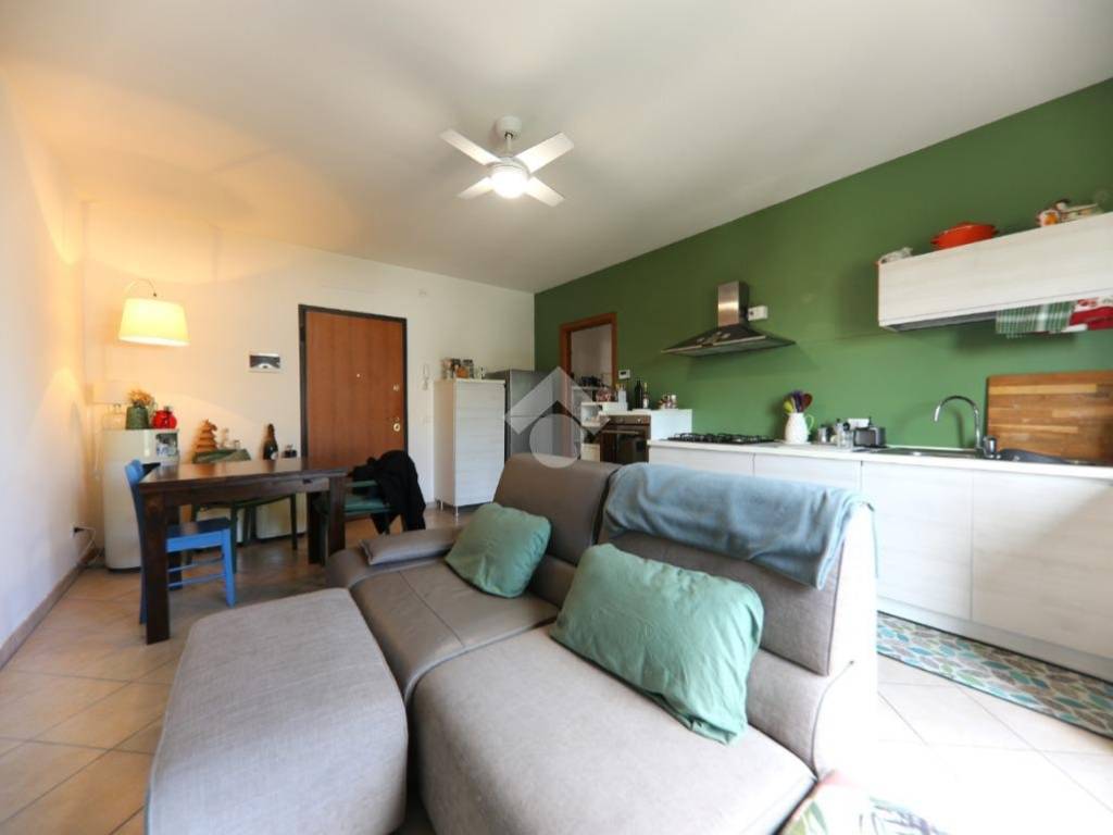 Appartamento a Roverbella in Via Solferino e S. Martino, 33 - Foto 2