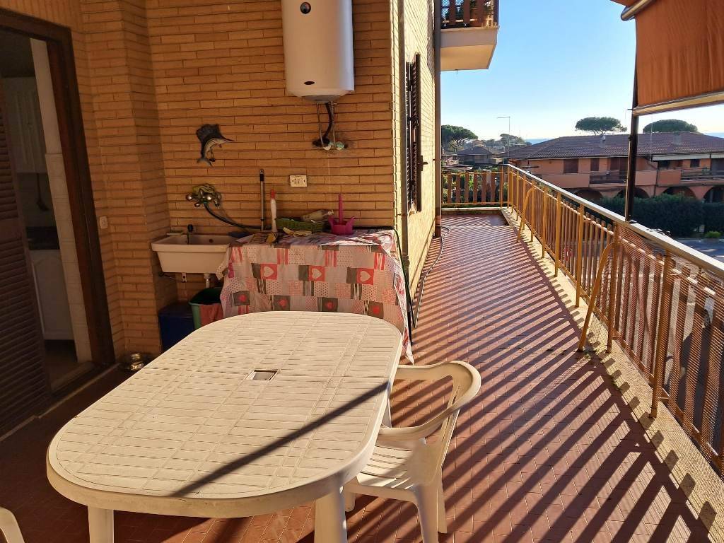 Appartamento a Ladispoli in Via Saturno - Foto 4