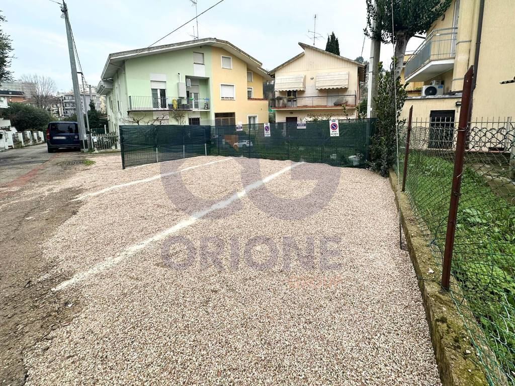 Box / garage a Cattolica in Via del Torrente - Foto 5