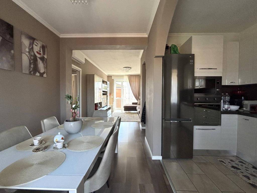 Appartamento a Cinisello balsamo in Via Luigi Pecchenini, 21 - Foto 4