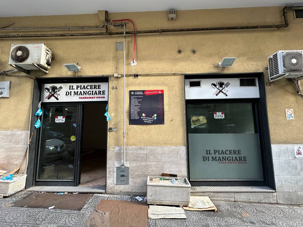 Immobile a Napoli in Via Antonio e Luigi Sementini, 46 - Foto 2