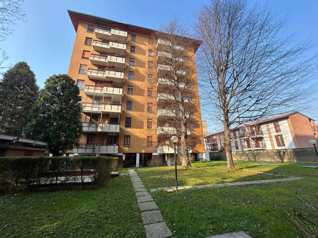 Appartamento a Bresso in Via Santa Chiara, 13 - Foto 2