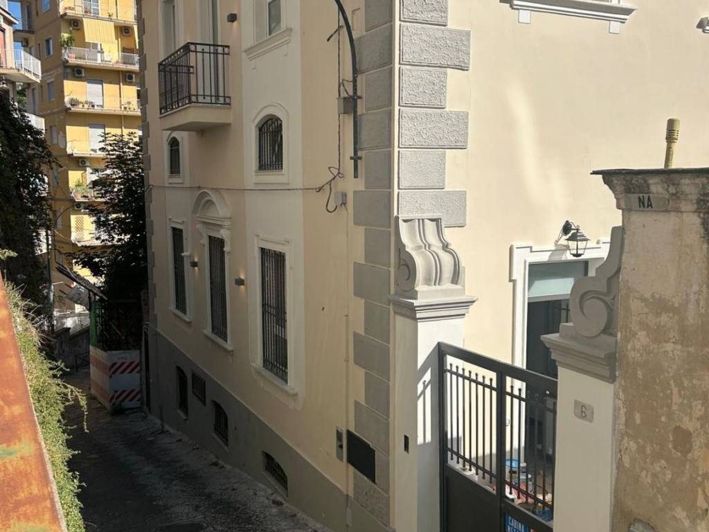 Appartamento a Napoli in Salita Cacciottoli, 6 - Foto 2