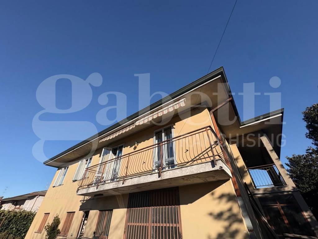 Casa indipendente a Castelverde in via Bergamo , 97 - Foto 2