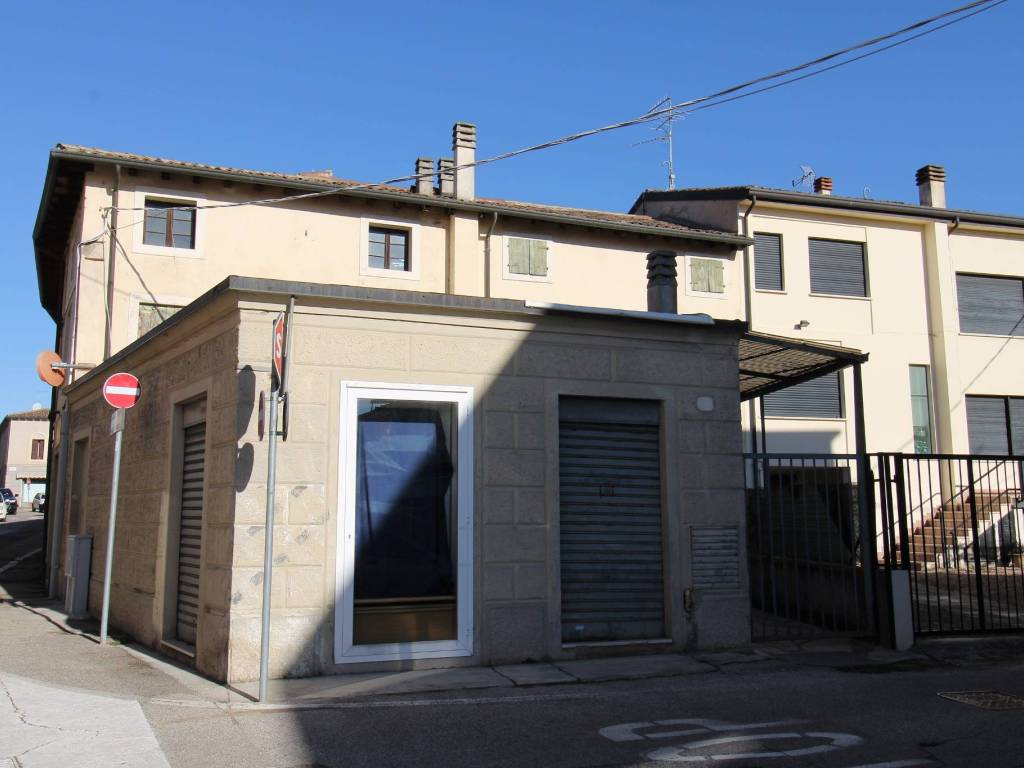 Casa indipendente a Tregnago in Piazza Guglielmo Marconi - Foto 2