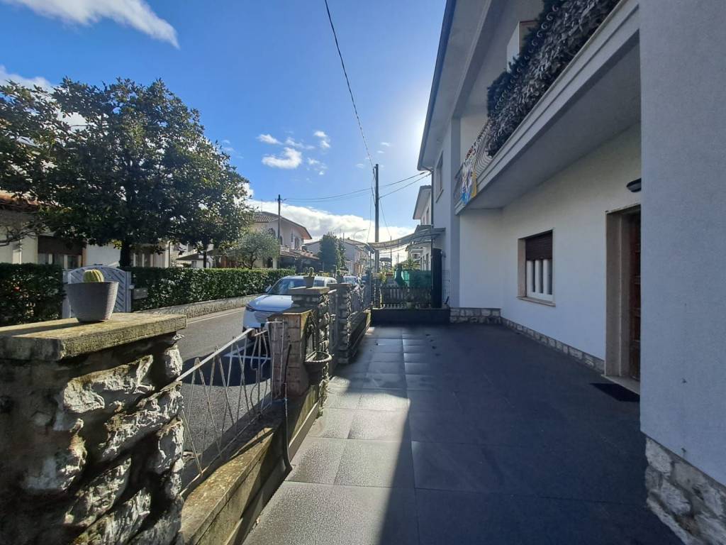 Appartamento a Camaiore in Via della Gronda - Foto 3