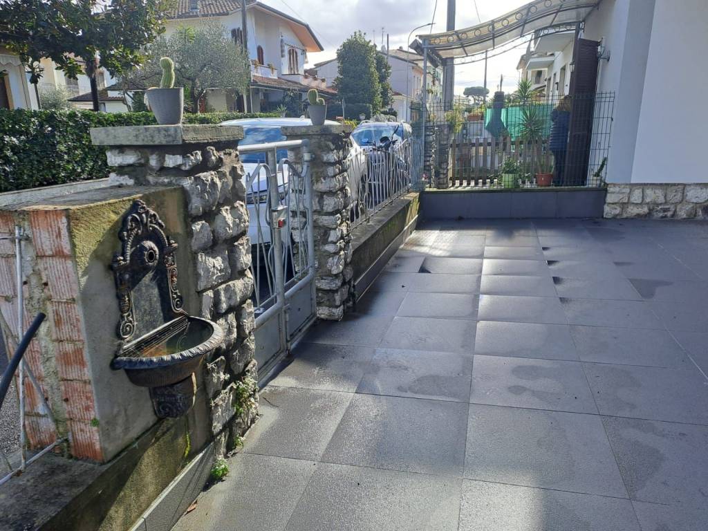 Appartamento a Camaiore in Via della Gronda - Foto 4