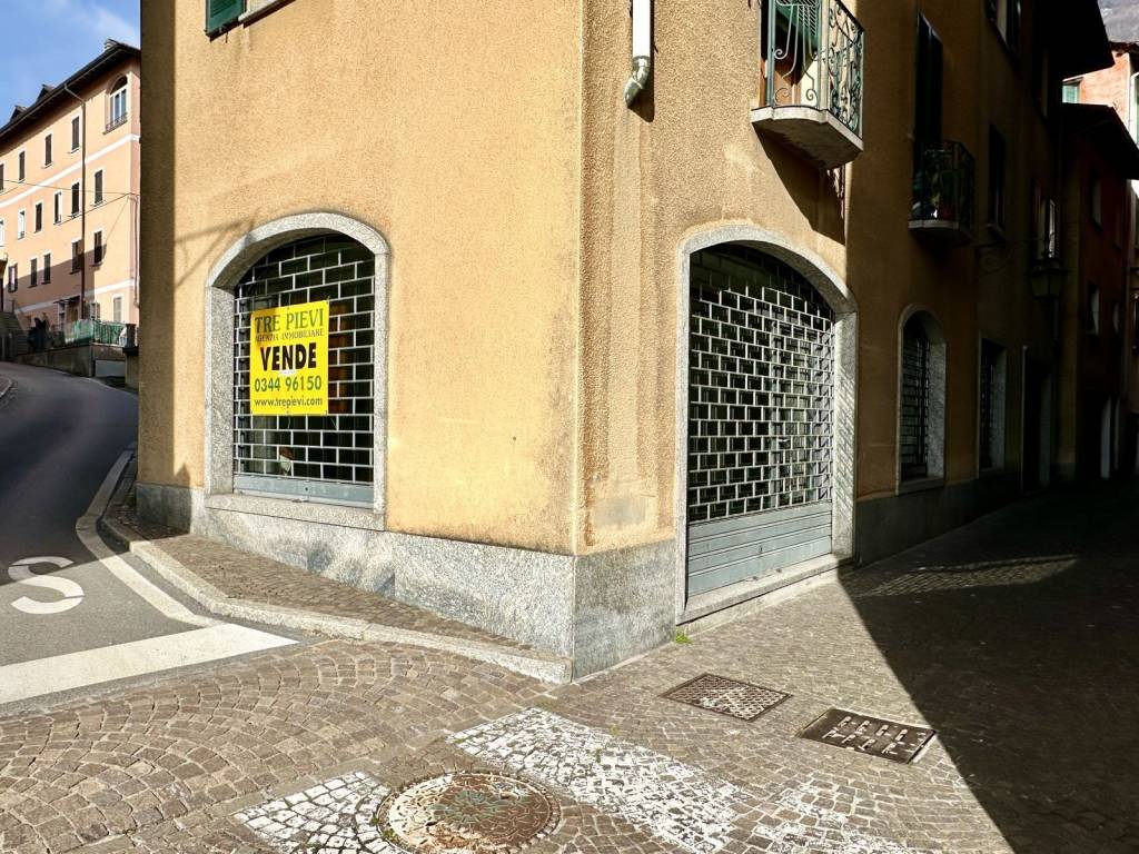 Appartamento a Gravedona ed uniti in Via Giuseppe Garibaldi - Foto 2