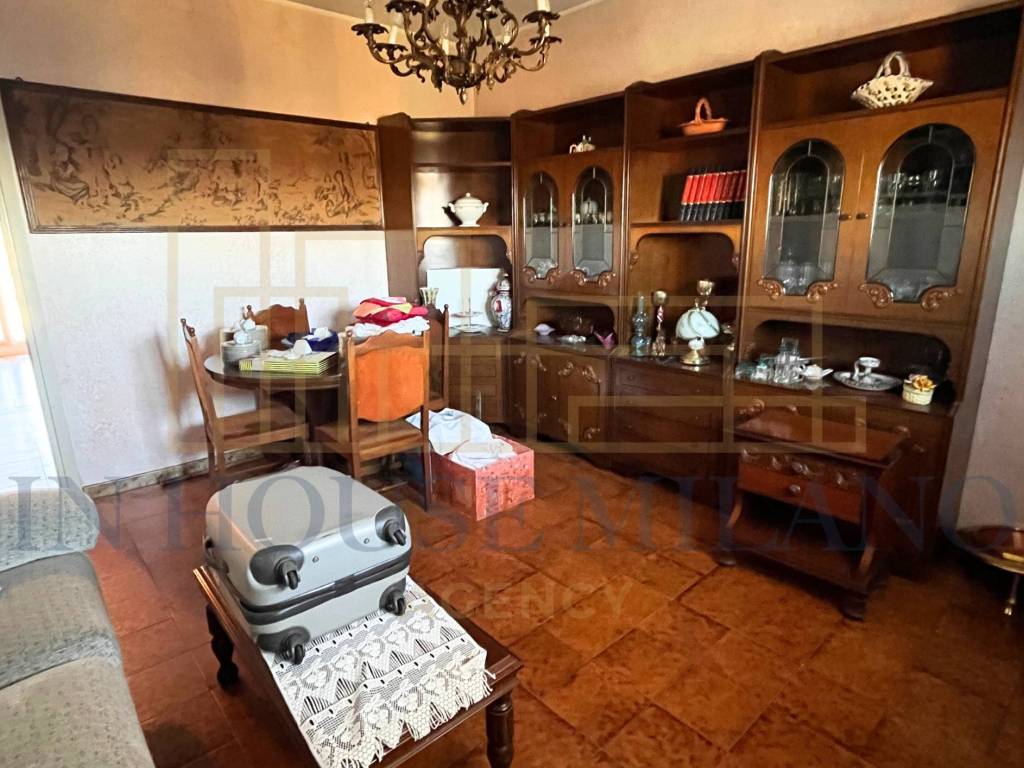 Appartamento a Rozzano in Via Glicini - Foto 2