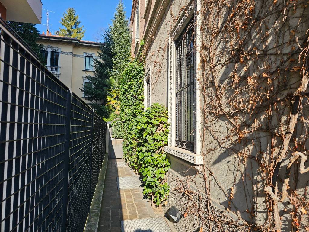 Immobile a Varese in Via Giuseppe Grandi, 12 - Foto 3