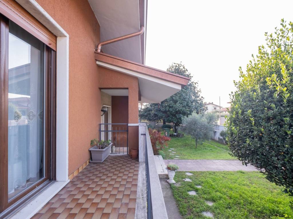 Villa a San giovanni lupatoto in Via Camillo Pasti - Foto 4