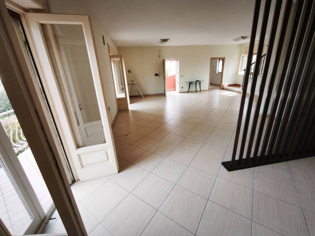Villa a Pozzuoli in Via Cuma Licola - Foto 2