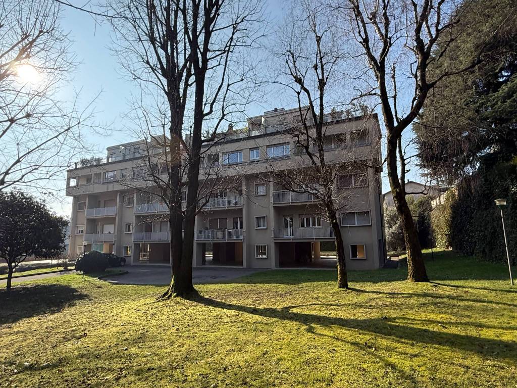 Appartamento a Cantù in Via alla Madonna, 6 - Foto 2