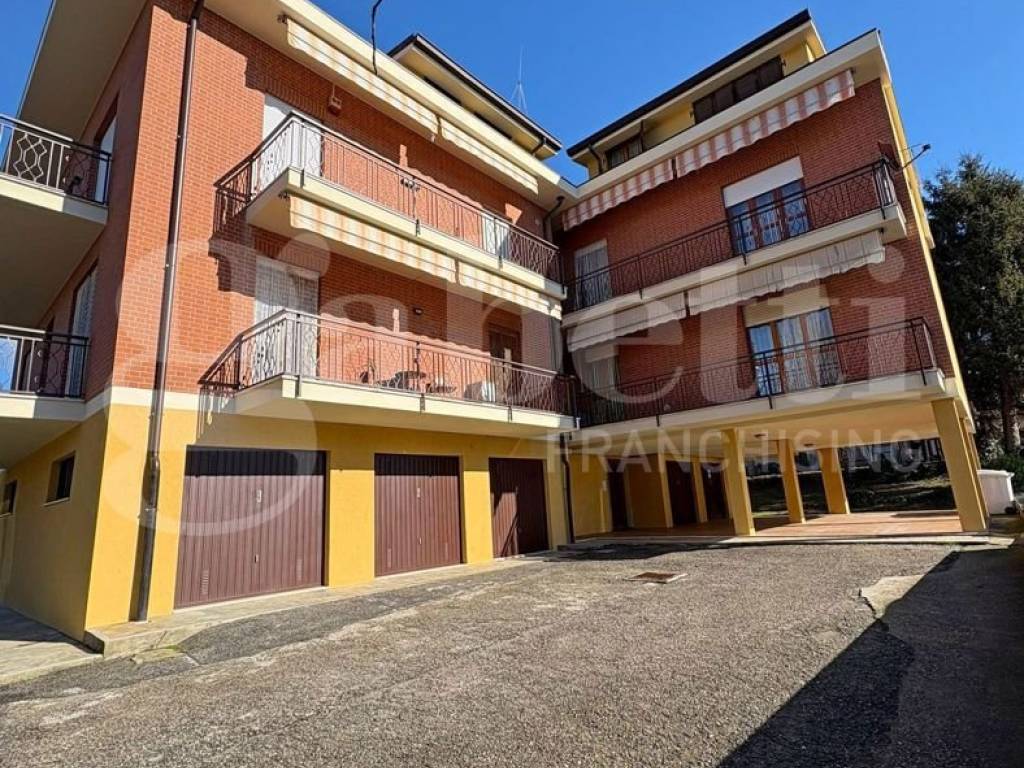 Appartamento a Grinzane cavour in Via dell'asilo - Foto 2