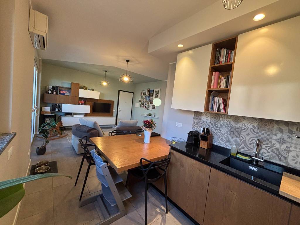 Appartamento a Corsico in Via Laura Conti - Foto 4