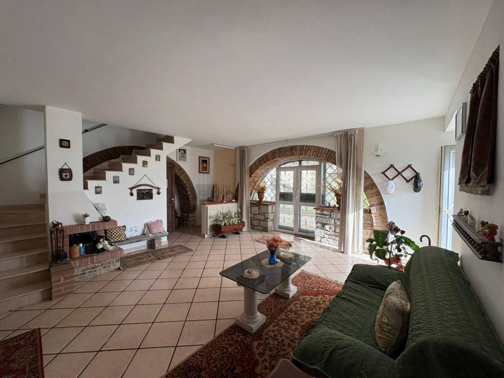 Villa a Santa maria del molise in Via Corradino - Foto 2