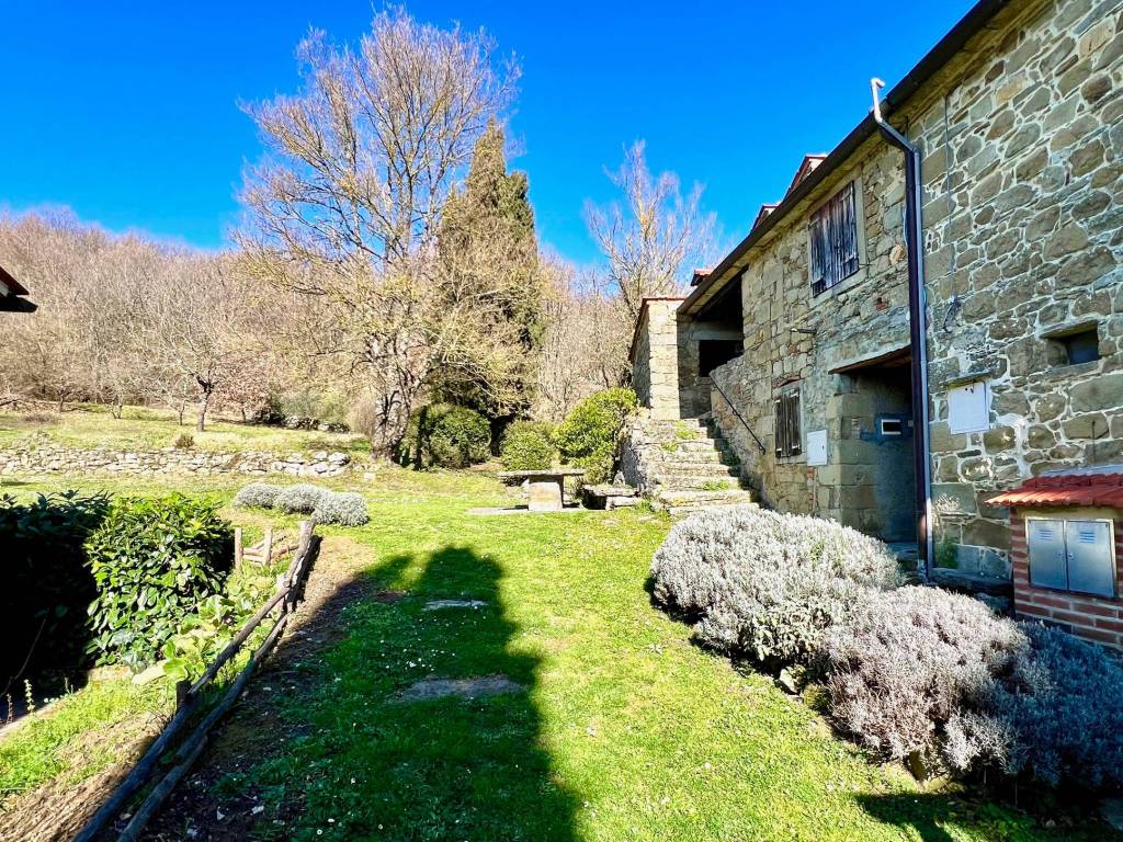 Casa indipendente a Talla in Località Valleacasa Bianca - Foto 5