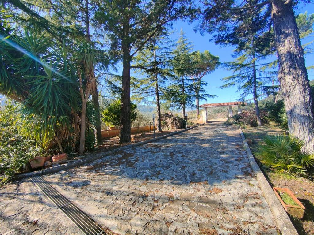 Villa a Sonnino in Via Serre - Foto 4