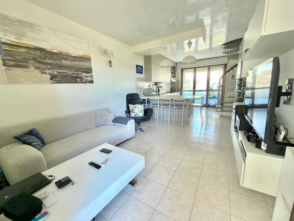 Appartamento a Mariano comense in Via Alberto da Giussano - Foto 3