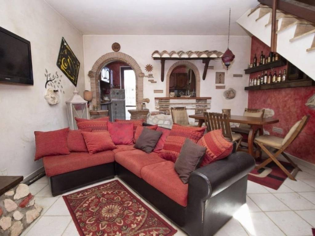 Villa a Sabaudia in Via delle Dalie, 3 - Foto 3