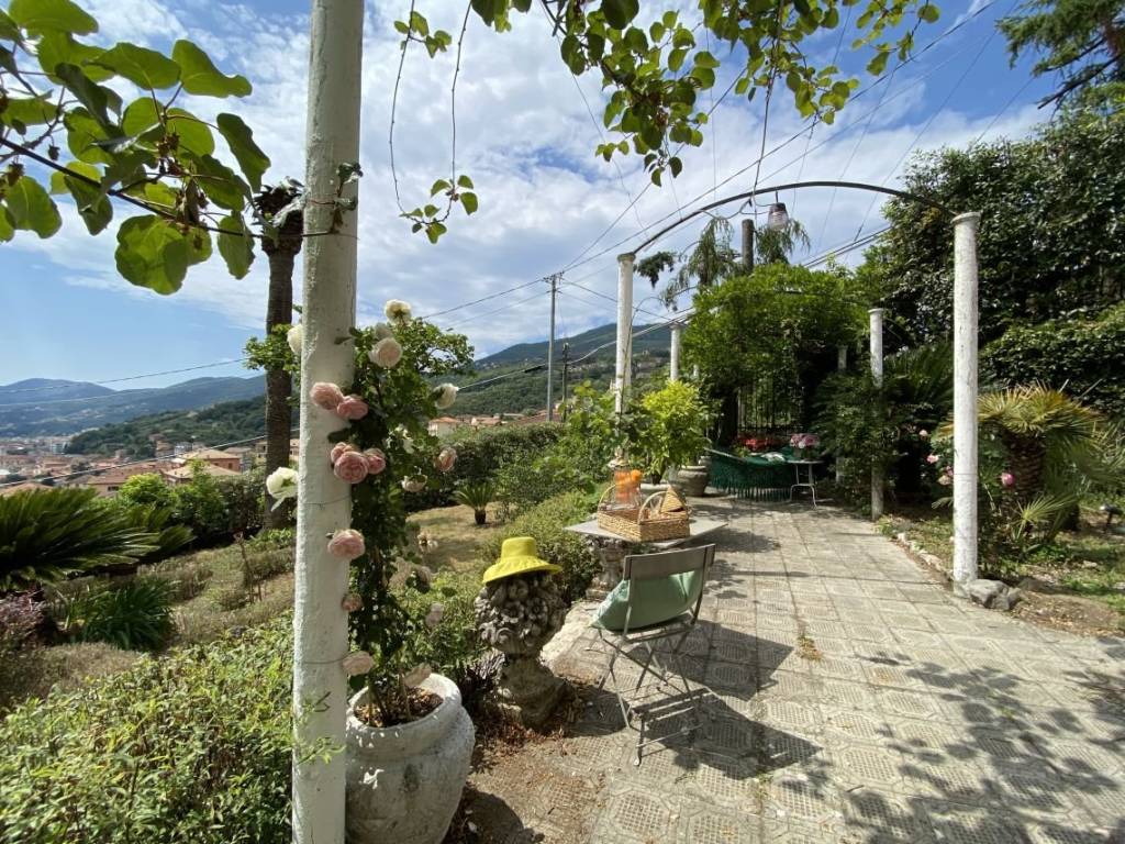 Villa a La spezia in Via Montalbano-Località Marinasco - Foto 4