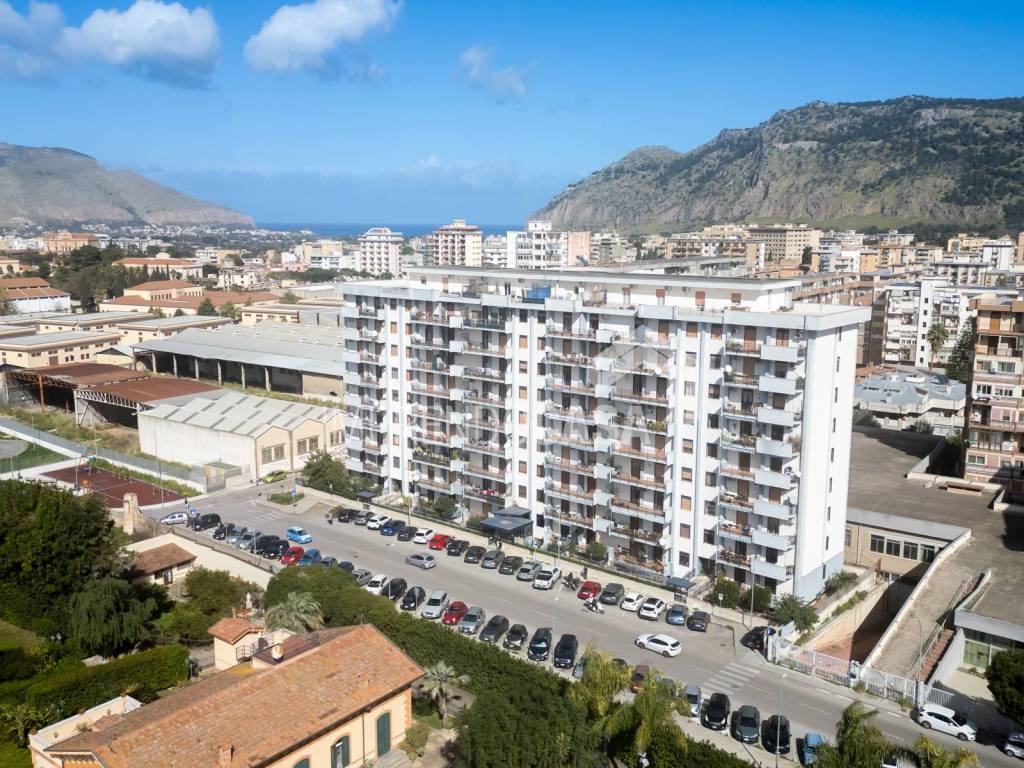 Appartamento a Palermo in Via della Ferrovia a San Lorenzo, 3 - Foto 3
