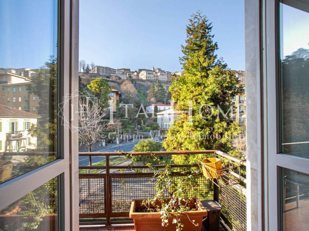 Appartamento a Bergamo in Viale Vittorio Emanuele, 31 - Foto 4